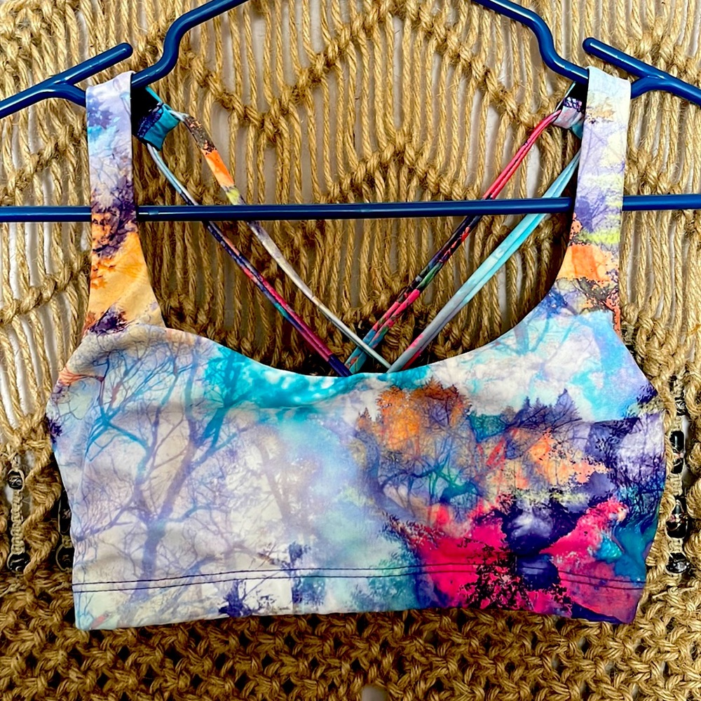Onzie sports bra